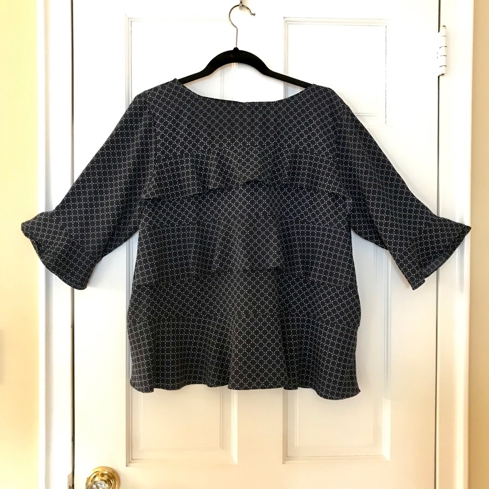 Ann Taylor blouse. Size petite XL